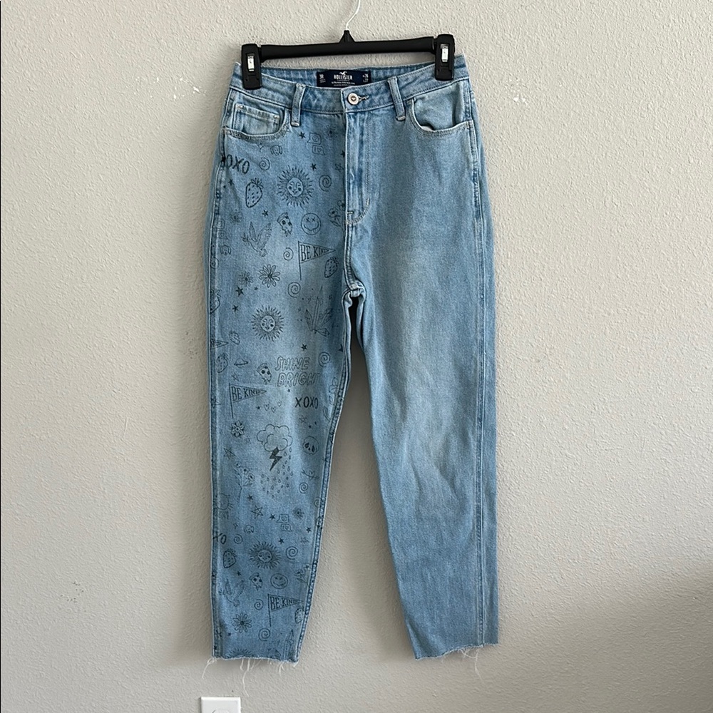 Hollister ultra high rise mom jean 3R